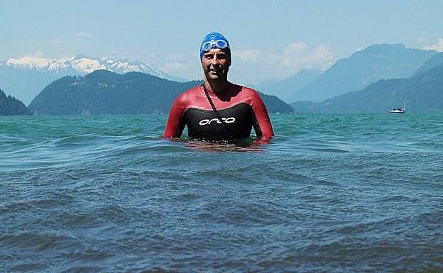 El cántabro Rubén Pérez cruzará a nado el Lago Ness