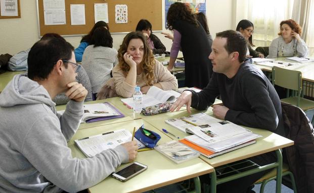 Más lenguas, más niveles y más sedes, en el próximo curso de la Escuela de Idiomas