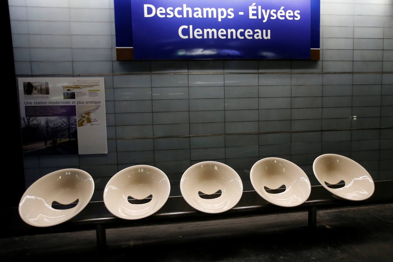 El Metro de PArís ha cambiado por un día el nombre de sus estaciones apra honrar a los campeones del mundo