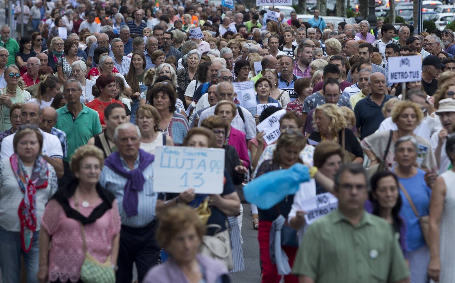 Fotos: La indignación por el MetroTUS se palpa en la calle