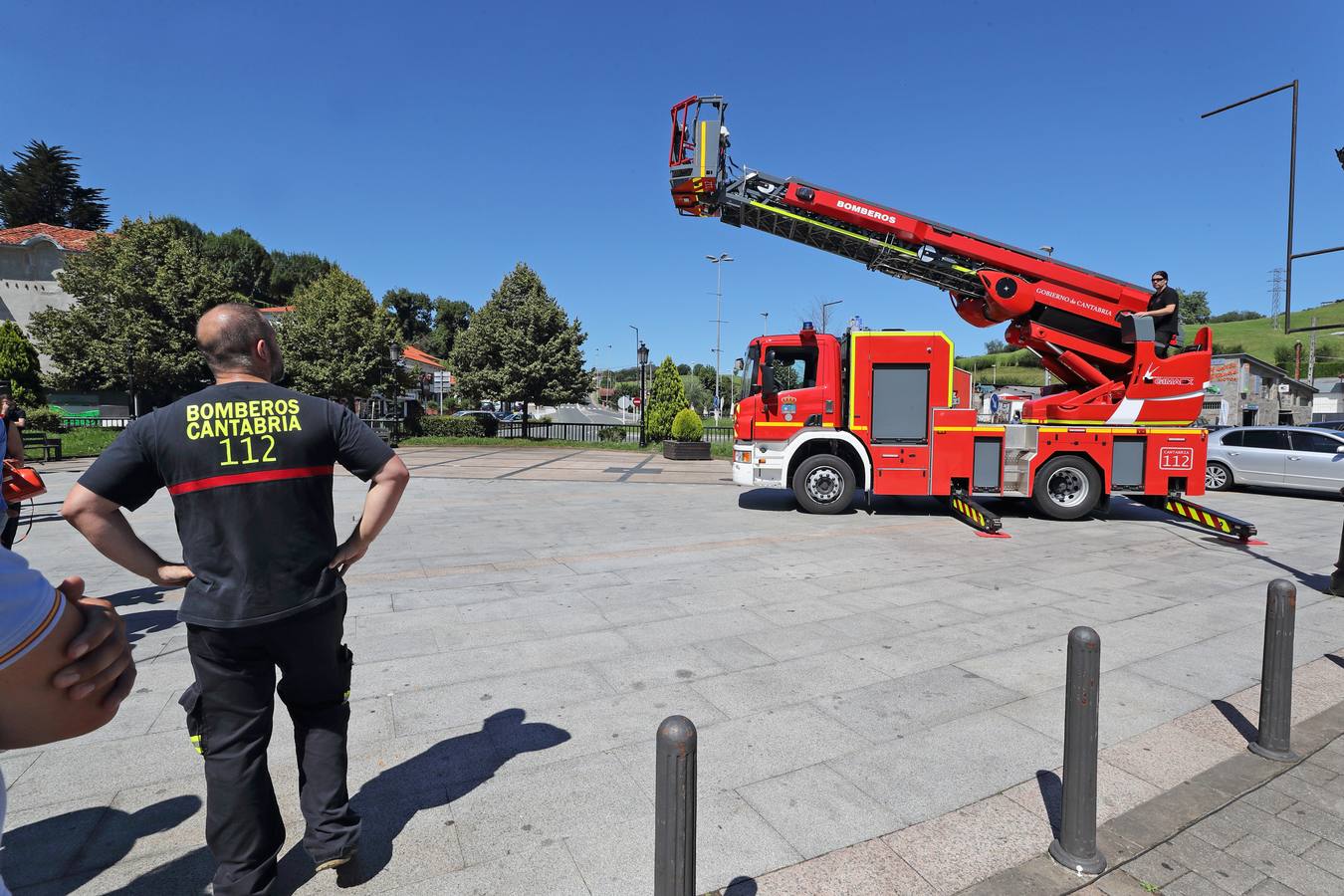 Fotos: Nueva autoescala para los bomberos de la zona occidental