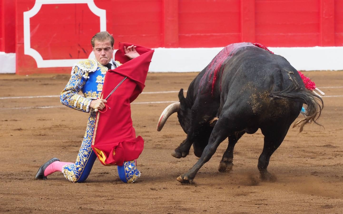 Fotos: Primera corrida de toros de la Feria de Santiago 2018