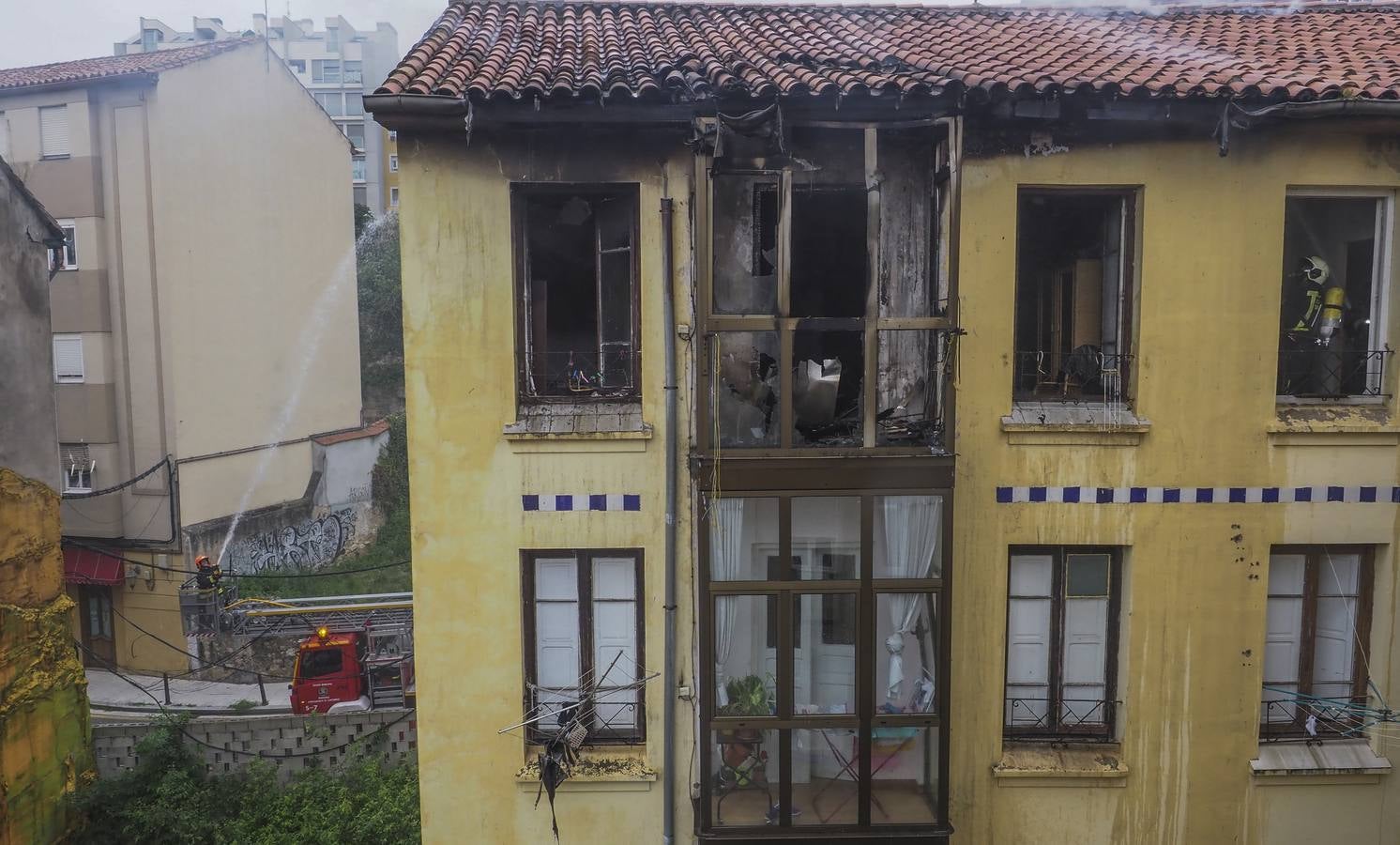 Fotos: Incendio en la calle San Sebastián de Santander