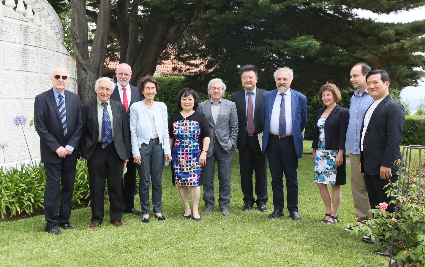 Imágenes de la inauguración del certamen, de los miembros del jurado y de los veinte participantes en el Concurso de Piano