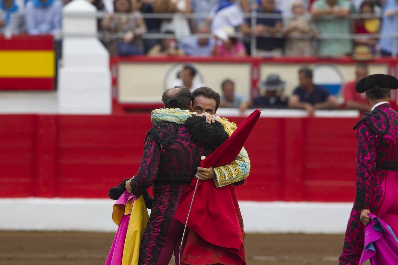 Fotos: Ponce, El Juli y Ginés Marín