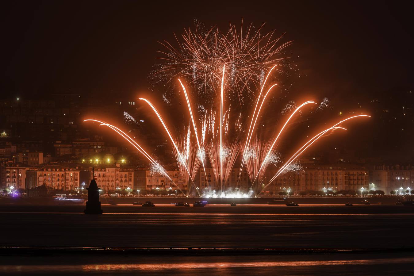 Fotos: Fuegos sobre el muelle
