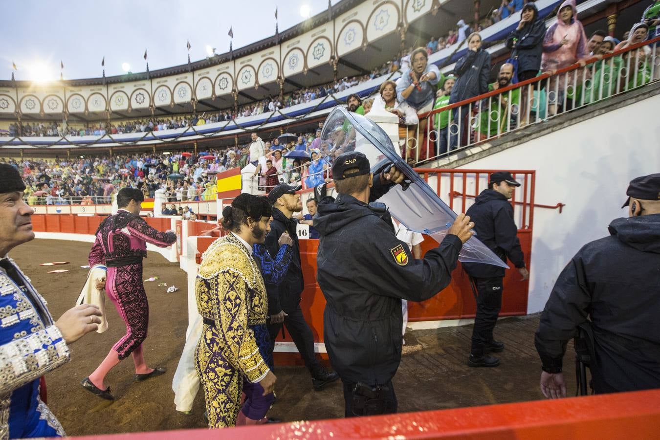 Impresentable, inválida, descastada y rajada corrida de los tres hierros de la Casa Matilla