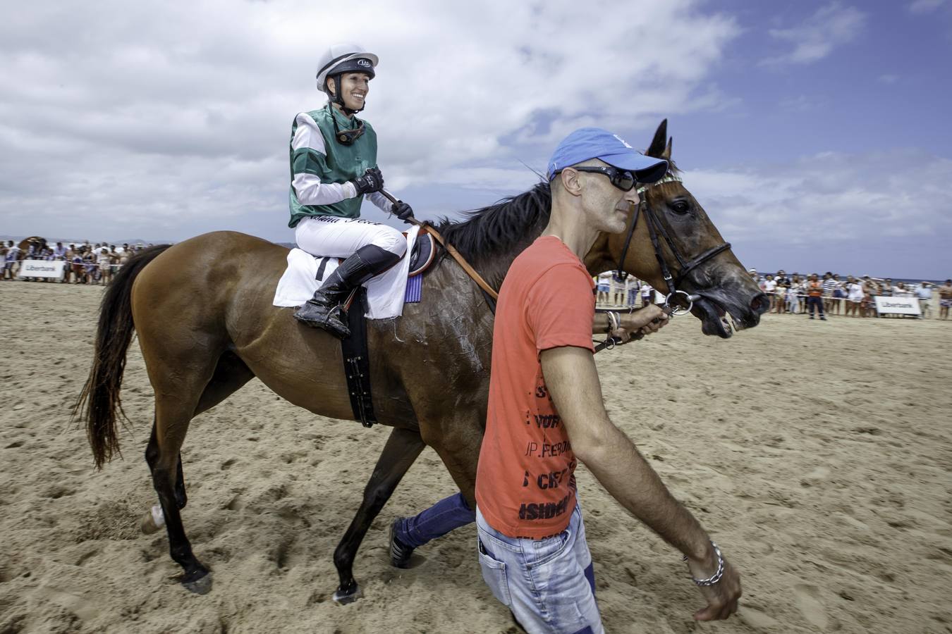 La amazona cántabra es la primera que gana la carrera principal, en una jornada en la que Diego Sarabia se impuso en las otras dos pruebas del día