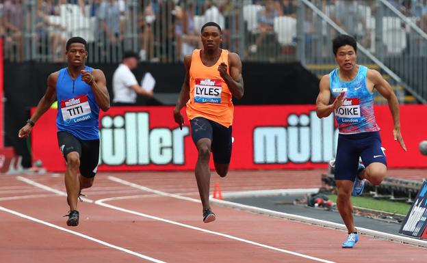 Corredores durante los 200 metros masculinos de la Diamond League