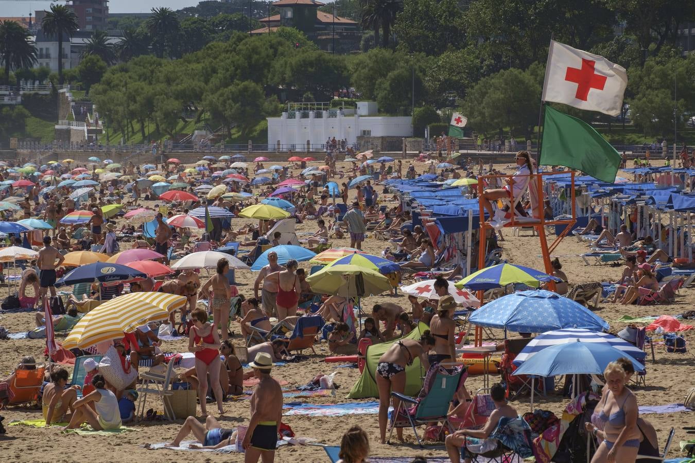 Fotos: Las temperaturas superan los 30 grados en varios puntos de Cantabria