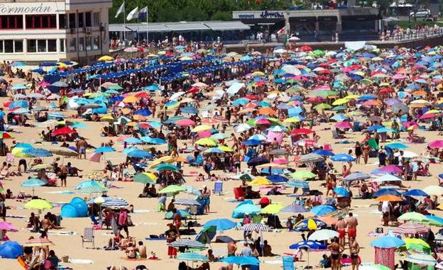 El fuerte calor se despedirá el martes y volverán las lluvias