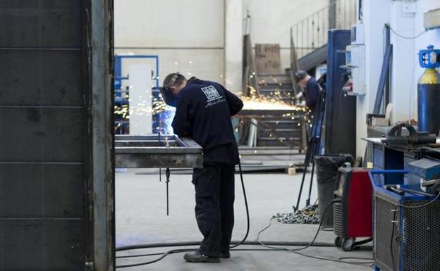 En el conjunto de España el retroceso en la actividad empresarial fue del 2,5%. 