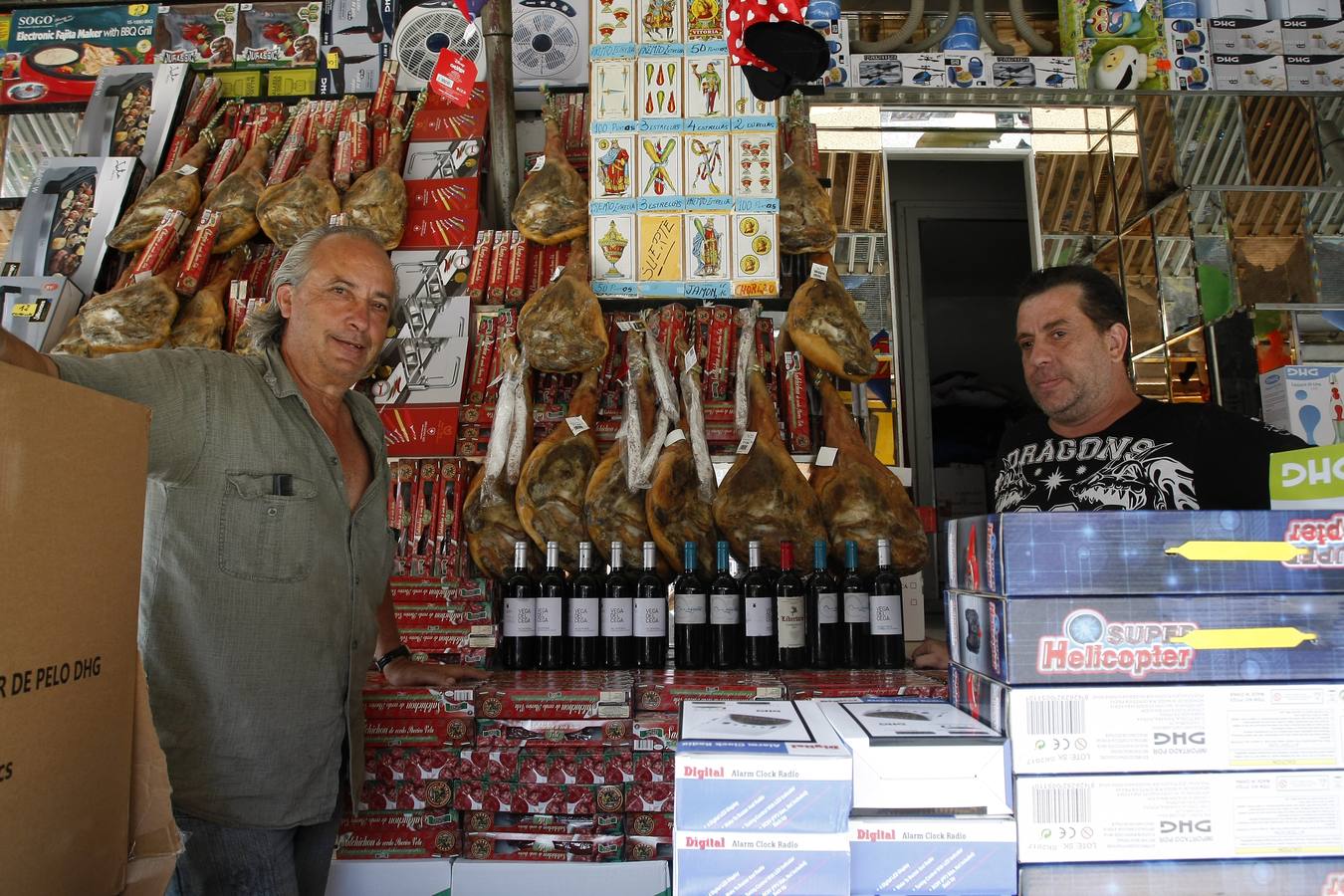 Fotos: Las fiestas de la &#039;Patrona&#039; van tomando forma en Torrelavega