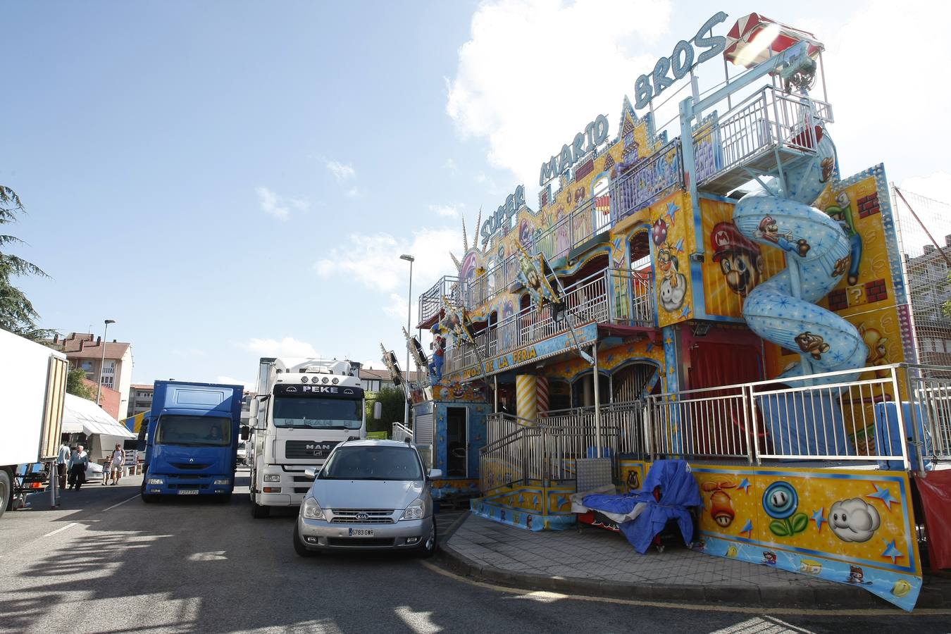 Fotos: Las fiestas de la &#039;Patrona&#039; van tomando forma en Torrelavega