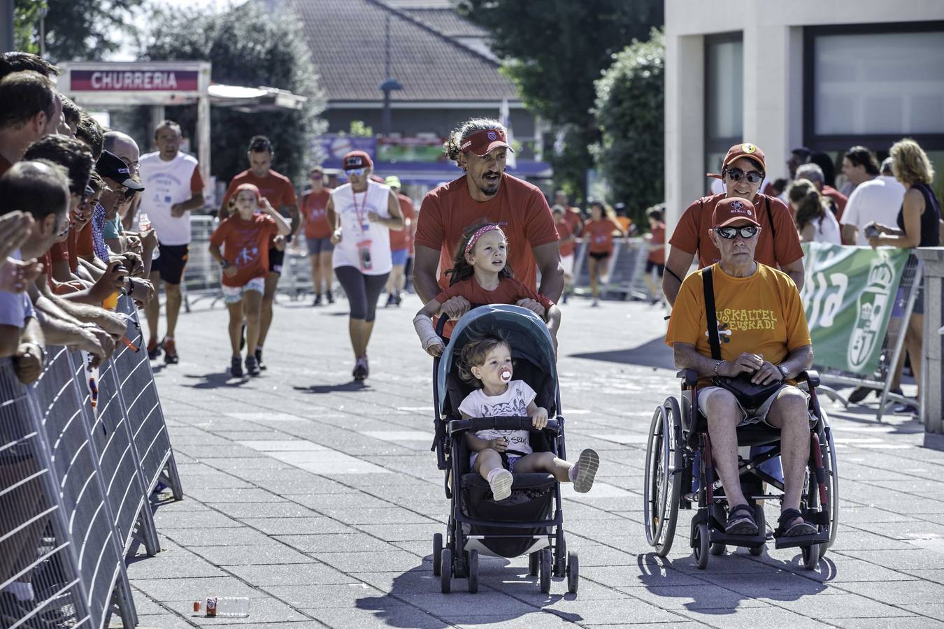 Fotos: Una causa solidaria para correr en Noja