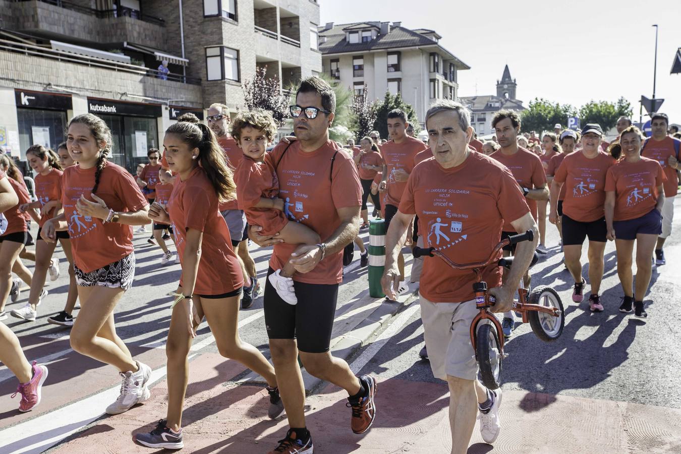 Fotos: Una causa solidaria para correr en Noja