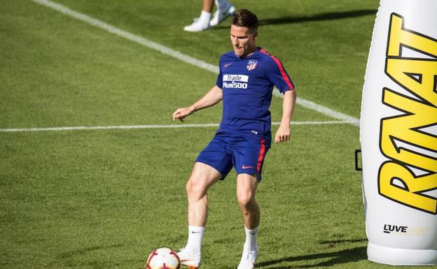 Gameiro, en un entrenamiento con el Atlético de Madrid