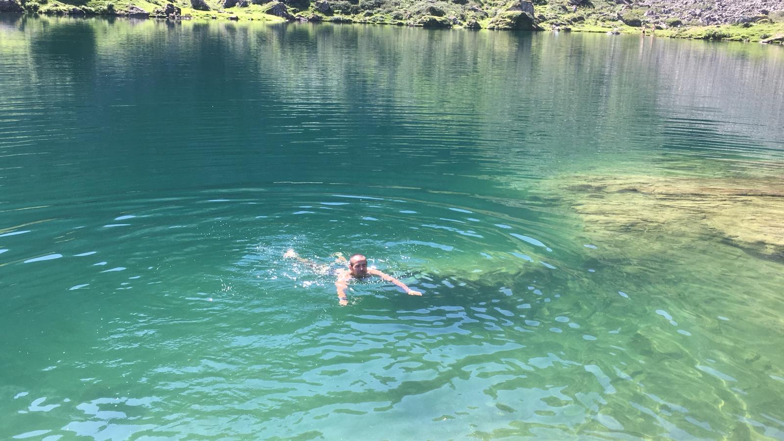 El cántabro Pablo Criado partió el 31 de julio de la playa de Ban Yuls, en el Mediterráneo, con el objetivo de llegar al Cántabrico tras cruzar los Pirineos corriendo