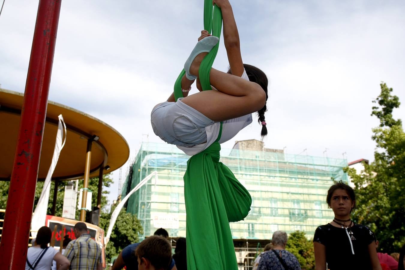 Fotos: Un circo al aire libre en la Plaza Mayor de Torrelavega