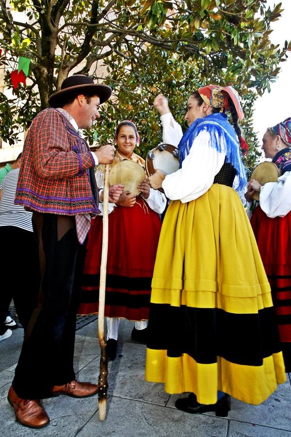 Fotos: Folclore cántabro en las fiestas de