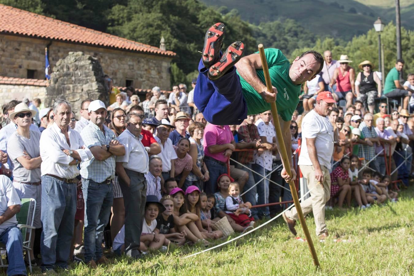 Fotos: Los pasiegos veneran a su Virgen de Valvanuz