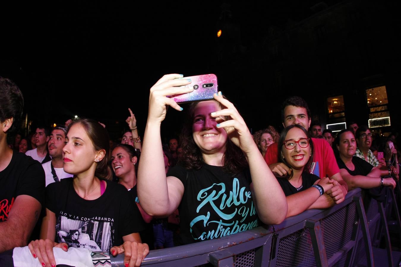 Fotos: Rulo y su Contrabanda hacen latir el corazón de Torrelavega