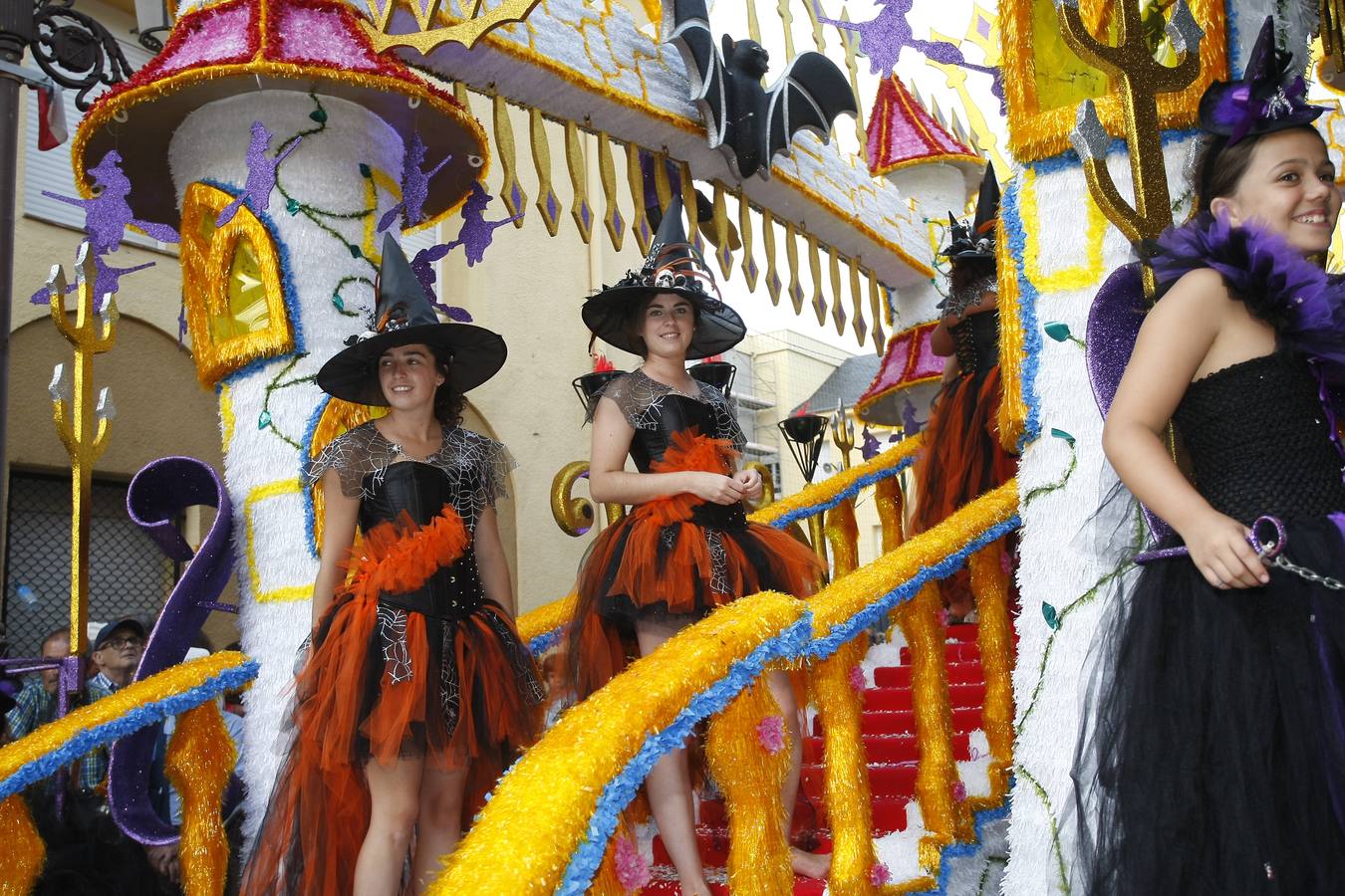 'El hombre de la Mancha' y 'Esculturas Móviles', ganadores en la Gala Foral de Torrelavega