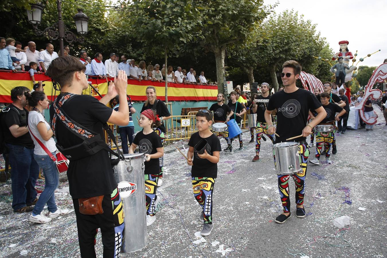 'El hombre de la Mancha' y 'Esculturas Móviles', ganadores en la Gala Foral de Torrelavega