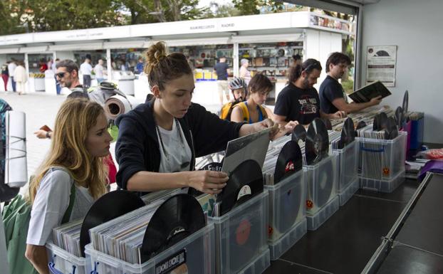 Feria Internacional del Disco y Coleccionismo de Santander.