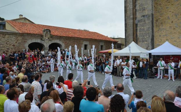 La programación de la Feria del Pimiento de Isla incluye como cada año música y danzas populares.