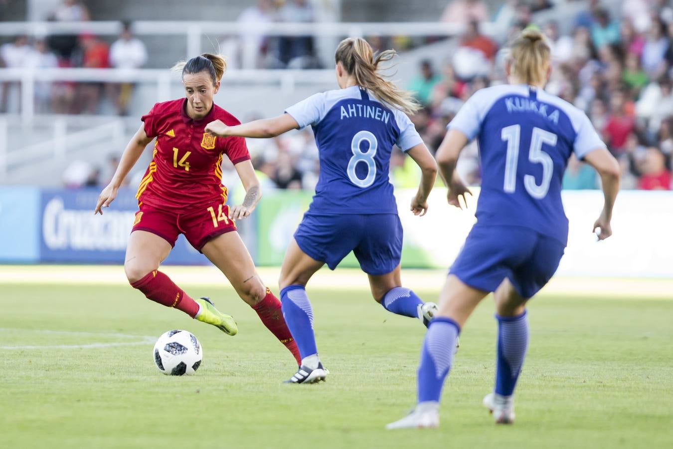 Fotos: España golea a Finlandia en El Sardinero