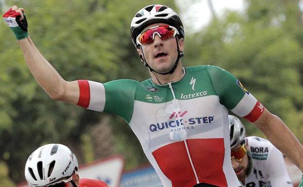 Viviani repite triunfo y Yates sigue líder