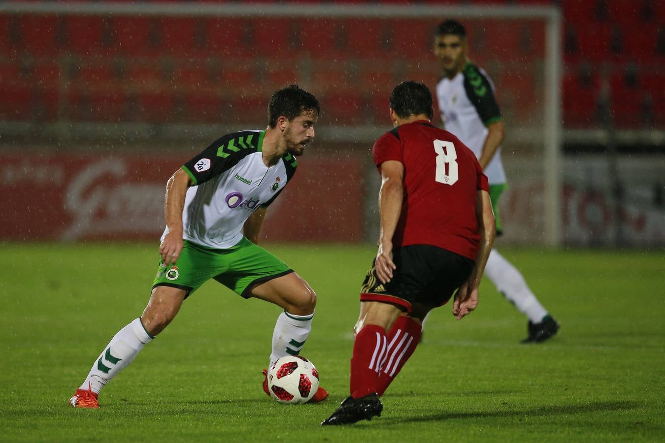 Fotos: Encuentro Mirandés-Racing de la Copa del Rey