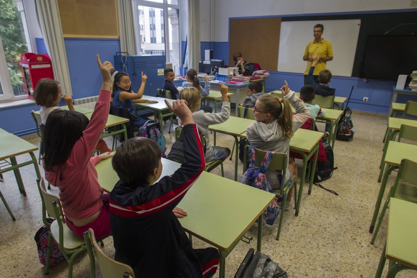 Fotos: La vuelta al &#039;cole&#039; en una jornada de huelga de maestros