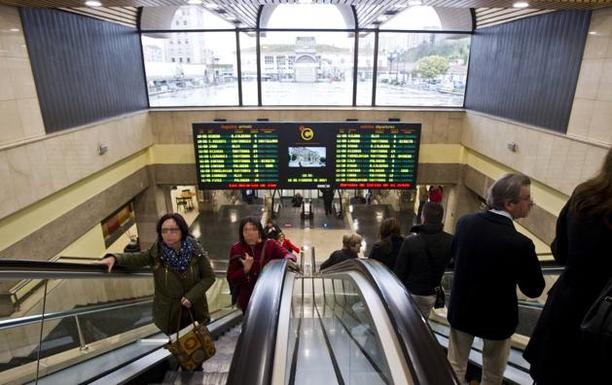 Las escaleras de acceso a la dársena se mantendrán en su estado actual. 