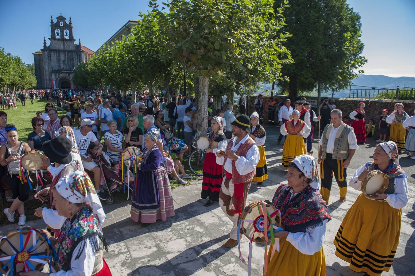 Fotos: Cantabria rinde honores a su patrona