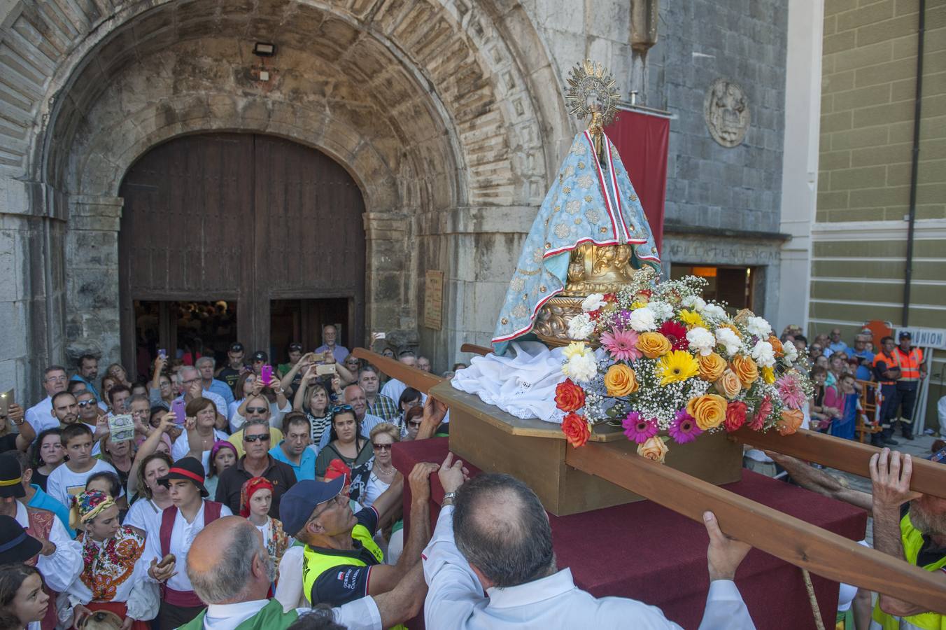 Fotos: Cantabria rinde honores a su patrona