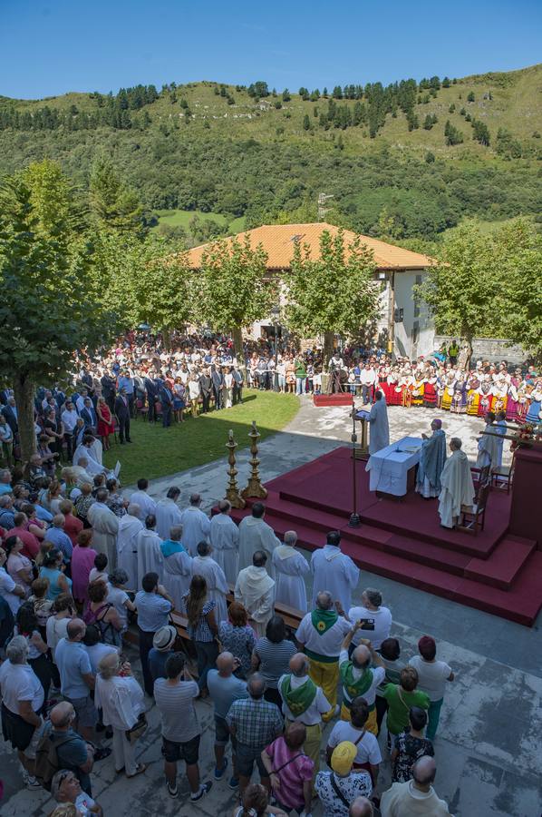 Fotos: Cantabria rinde honores a su patrona