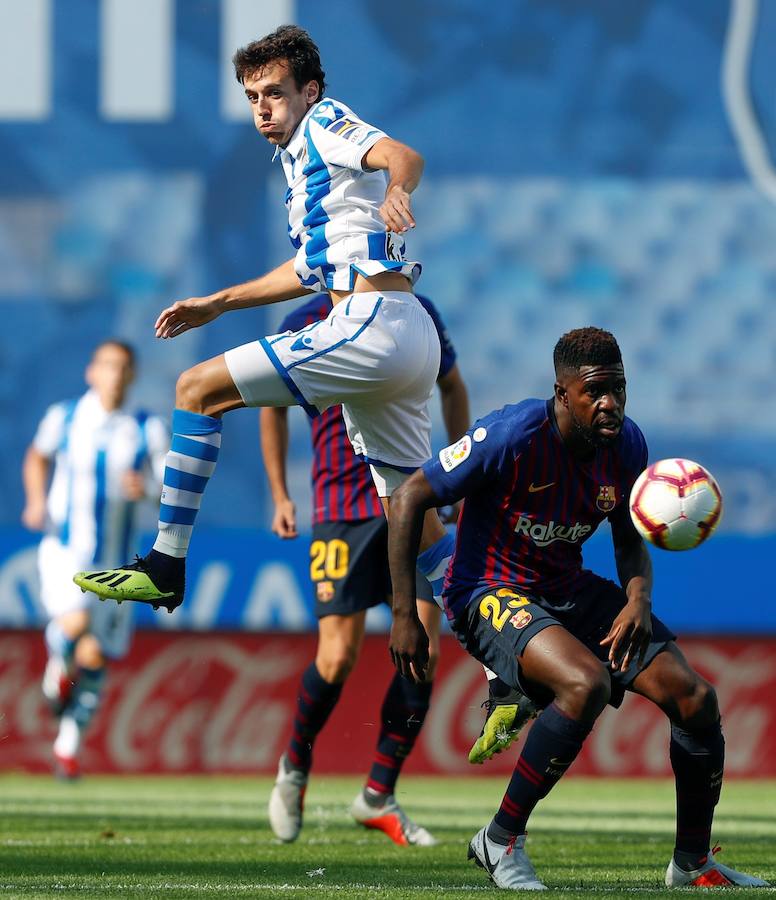 El conjunto azulgrana se llevó los tres puntos en Anoeta, tras un partido en el que la Real Sociedad comenzó adelantándose pero en el que el Barcelona se impuso gracias a los goles de Luis Suárez y Dembélé