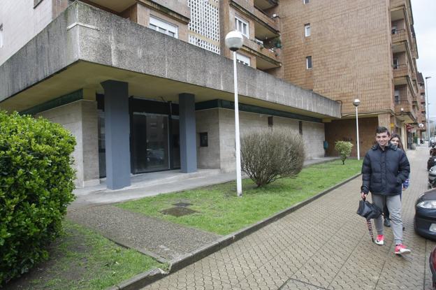 La ADL ocupará este local de El Zapatón, cedido por el Gobierno de Cantabria al Ayuntamiento. 
