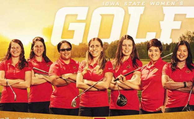 Equipo femenino de golf la Universidad de Iowa, con Celia Barquín en el centro de la imagen.