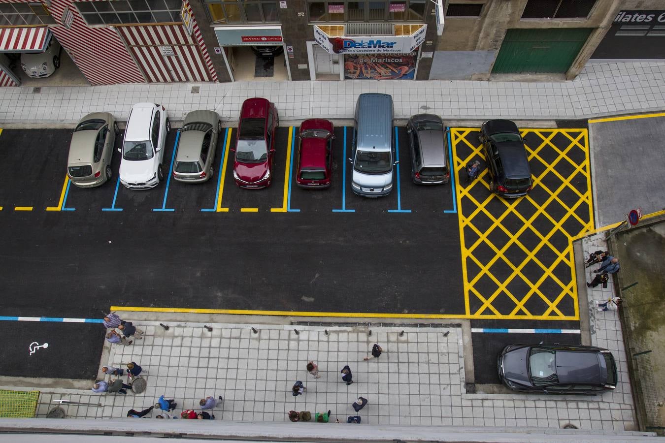 Fotos: Así ha quedado la calle Tres de Noviembre tras las obras