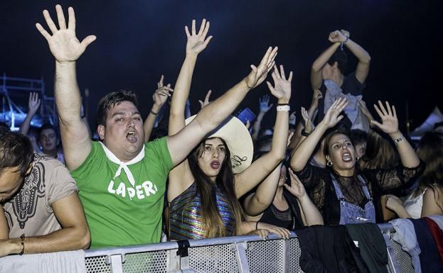 Afectados por la suspensión del concierto de David Guetta en la Campa de La Magdalena.