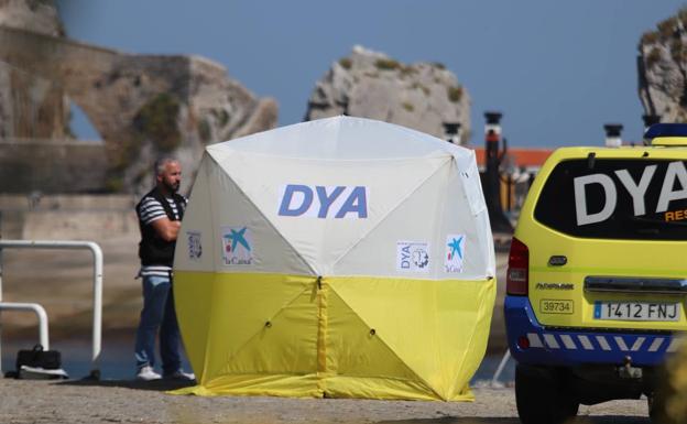 Carpa en la que los sanitarios de la DYA intentaron reanimar al hombre, aunque su labor no tuvo éxito.