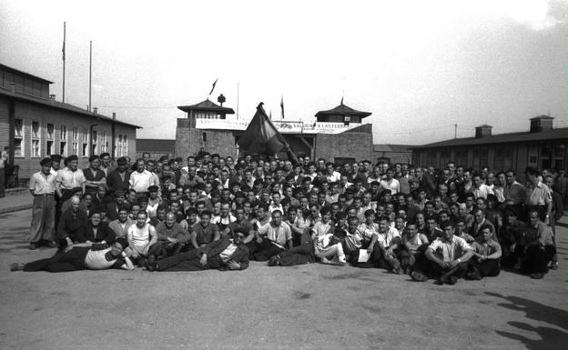 Republicanos españoles fotografiados días después de la liberación de Mauthausen.