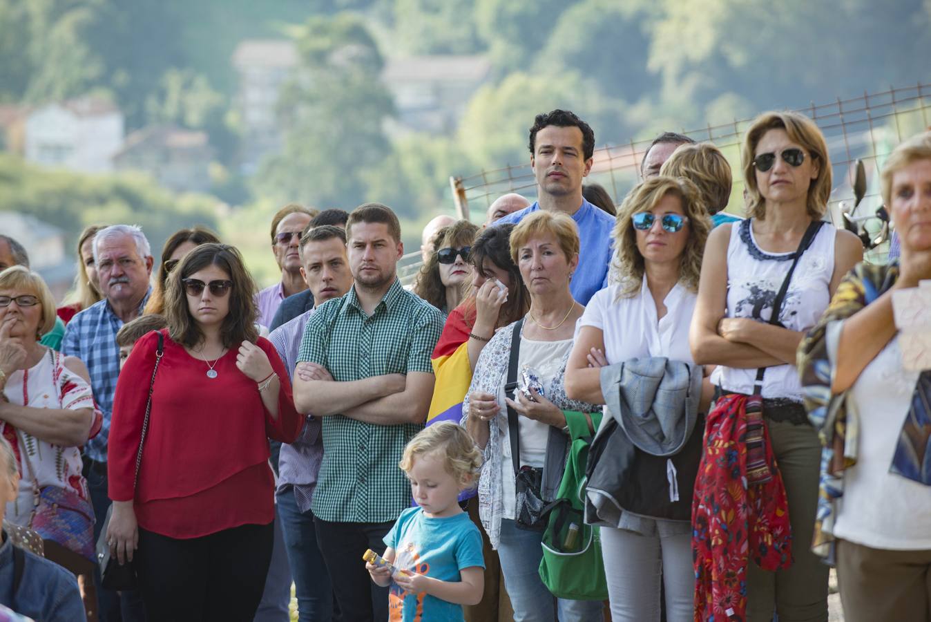 Cantabria, País Vasco y Asturias han recordado a los milicianos de la 'Lista Larrinoa', bombardeados en Ampuero en el verano de 1937