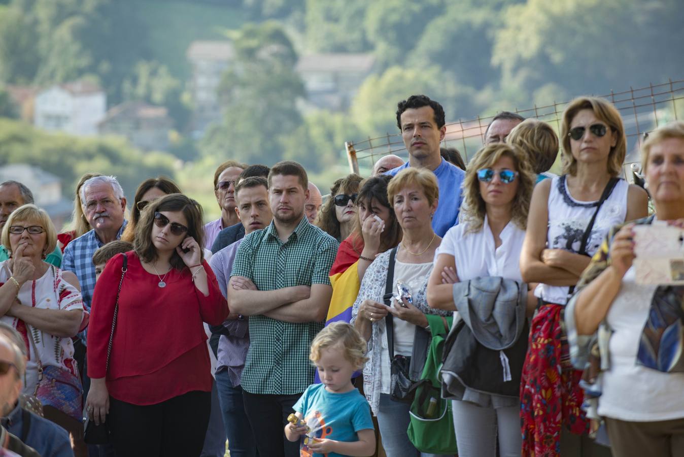 Cantabria, País Vasco y Asturias han recordado a los milicianos de la 'Lista Larrinoa', bombardeados en Ampuero en el verano de 1937
