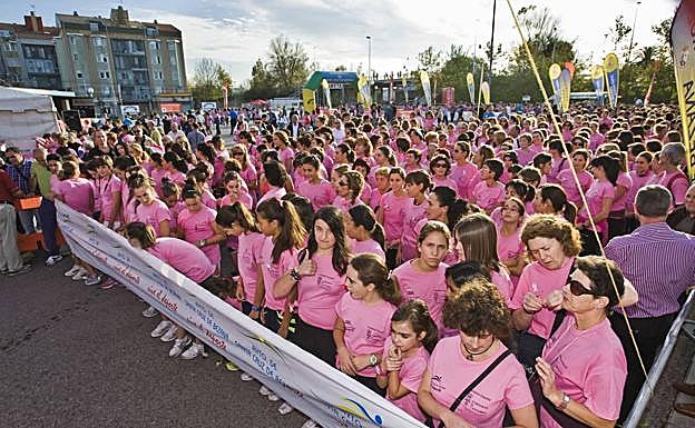 Unas 4.000 personas participan el sábado en la carrera de la mujer de Bezana