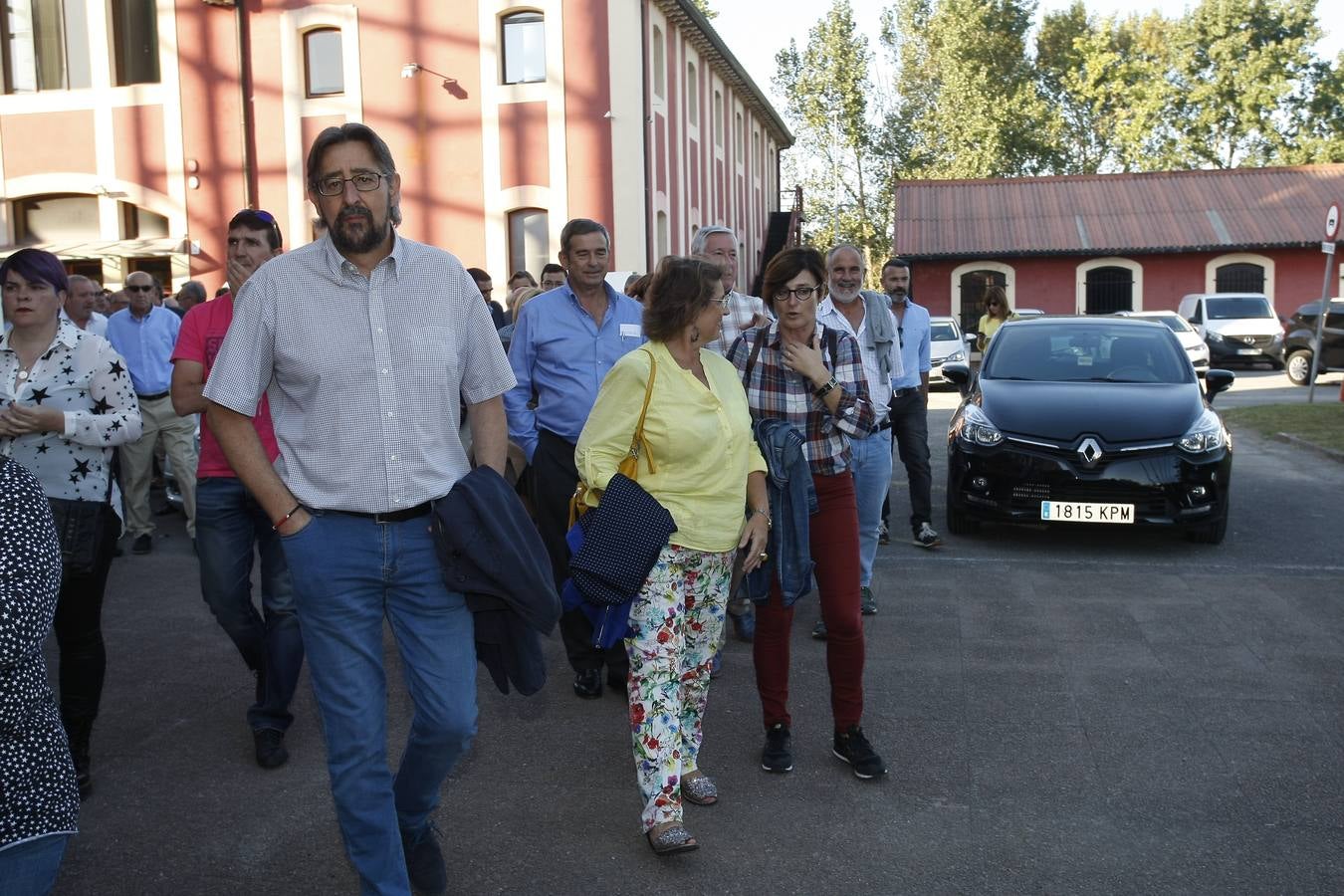 Revilla reúne en Torrelavega a alcaldes y concejales