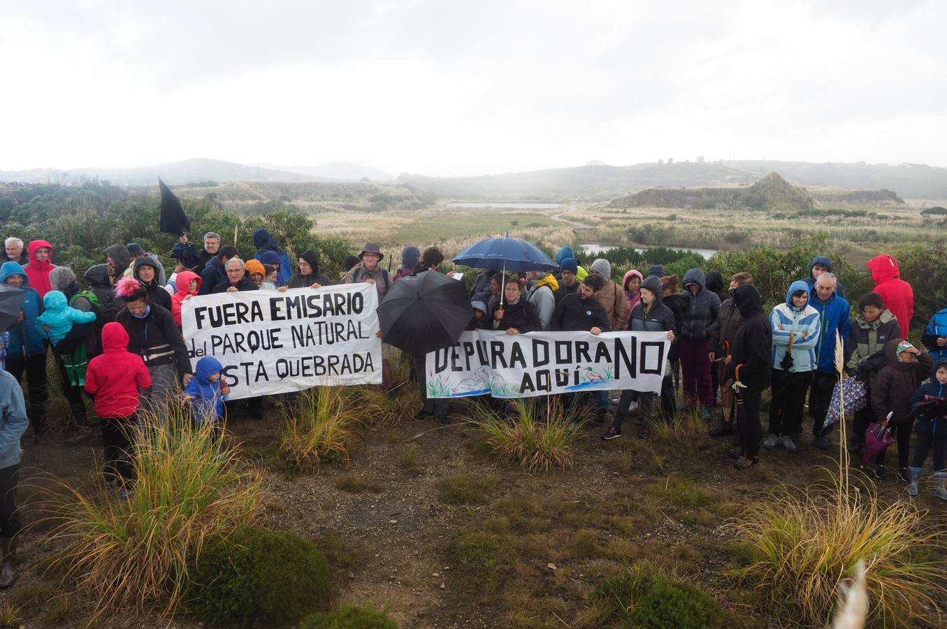 Fotos: Marcha contra la instalación de la futura depuradora en Cuchía